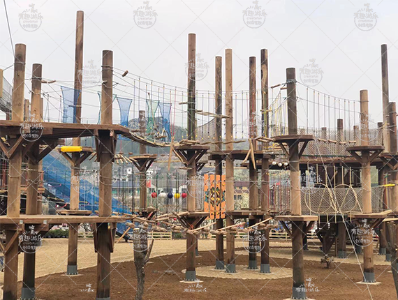 挑戰(zhàn)（空中冒險(xiǎn)）課程設(shè)施