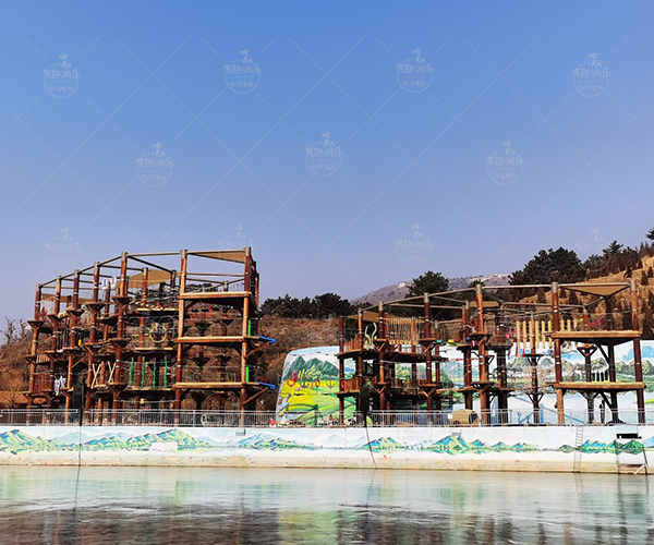 有趣游樂-天津環(huán)山湖風(fēng)景區(qū)高空探險項(xiàng)目