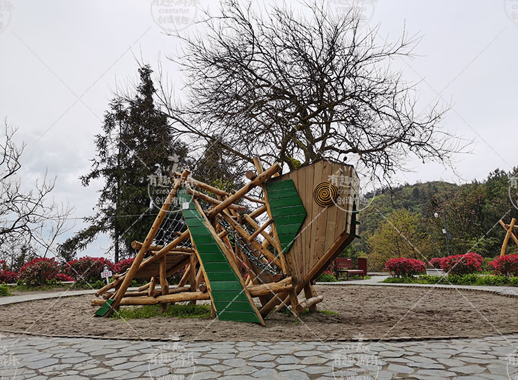 仿生攀爬樂(lè)園